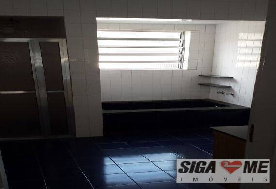 Sobrado para alugar com 2 quartos, 300m² - Foto 1