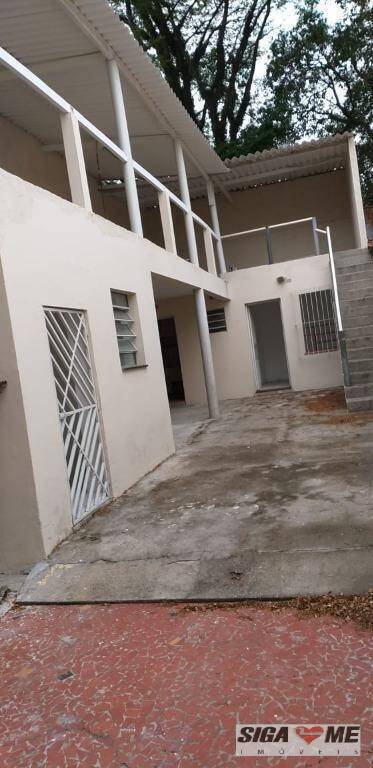 Sobrado para alugar com 3 quartos, 180m² - Foto 1