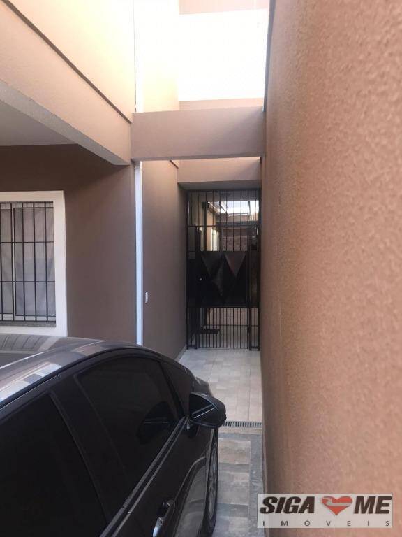 Sobrado à venda com 3 quartos, 130m² - Foto 4