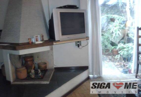 Sobrado à venda com 3 quartos, 230m² - Foto 2