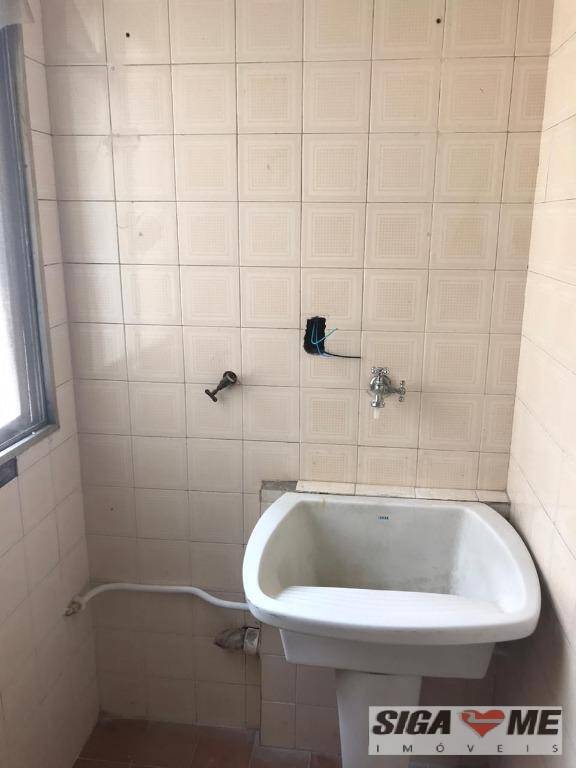 Apartamento à venda com 2 quartos, 56m² - Foto 14